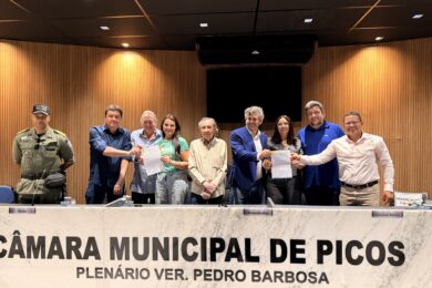 Prefeito Pablo Santos empossa Secretários da Proteção e Defesa Animal e da Juventude