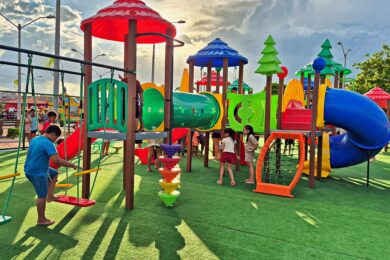 Prefeito Erivaldo Lopes inaugura Parquinho Infantil no bairro Jardim Lavina em Santo Antônio de Lisboa
