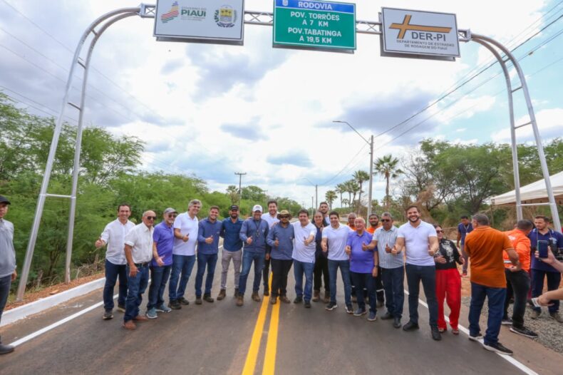 Com R$ 11 milhões em investimentos, Rafael Fonteles inaugura asfalto da PI-238 e autoriza obra na PI-376 em Picos
