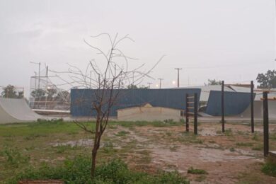 Chuva com rajadas de vento causa estragos em Picos