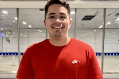 Prefeito Dr. Abimael Lima anuncia pagamento de abono aos profissionais da educação em Dom Expedito Lopes