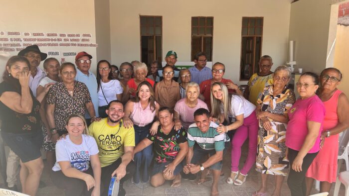 Aroeiras do Itaim: Confraternização do SCFV celebra envelhecimento ativo com capoterapia no CRAS