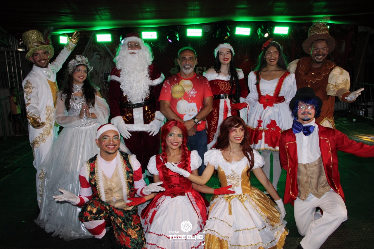 Veja fotos da chegada do Papai Noel em Santo Antônio de Lisboa