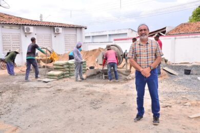 Gestão do prefeito Erivaldo Lopes realiza grande reforma da quadra do Núcleo Municipal de Educação em Santo Antônio de Lisboa