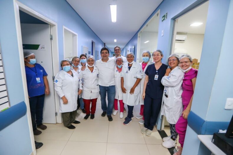 Rafael Fonteles inaugura ala materno-infantil do Hospital Regional e anuncia novas etapas