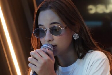 Cantora picoense Ana Luísa disputa hoje fase decisiva de projeto musical nacional