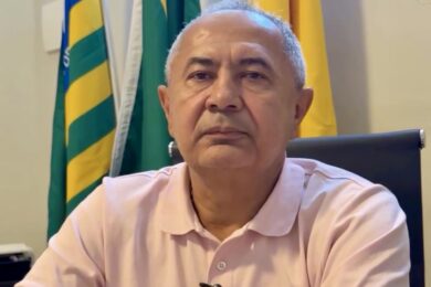 Prefeito Dr. Erimar Soares reajusta salário dos professores de São Miguel do Fidalgo acima do piso nacional