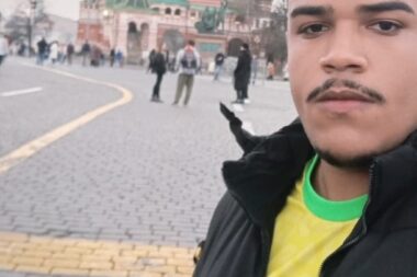 Jovem com raízes em Oeiras desaparece após se alistar no Exército da Rússia