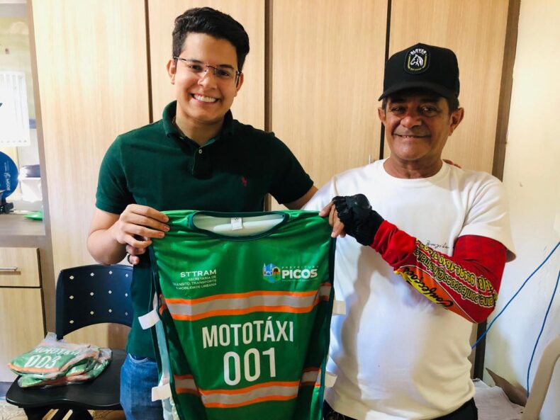 Secretaria de Trânsito de Picos inicia recadastramento e lança “Alvará Premiado”