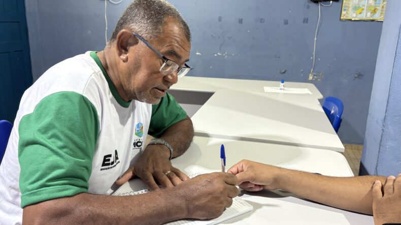 Alunos matriculados na EJA em Picos receberão bolsa de R$ 600