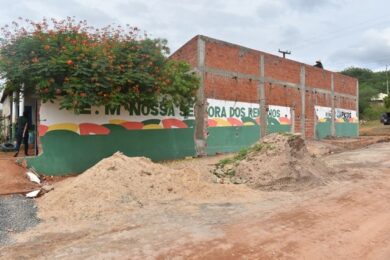 Prefeitura de Picos realiza obra de ampliação da escola do Povoado Torrões