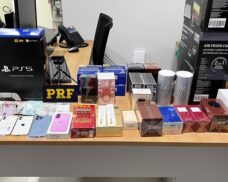 PRF apreende carga ilegal de eletrônicos e canetas emagrecedoras na BR-316,  em Picos