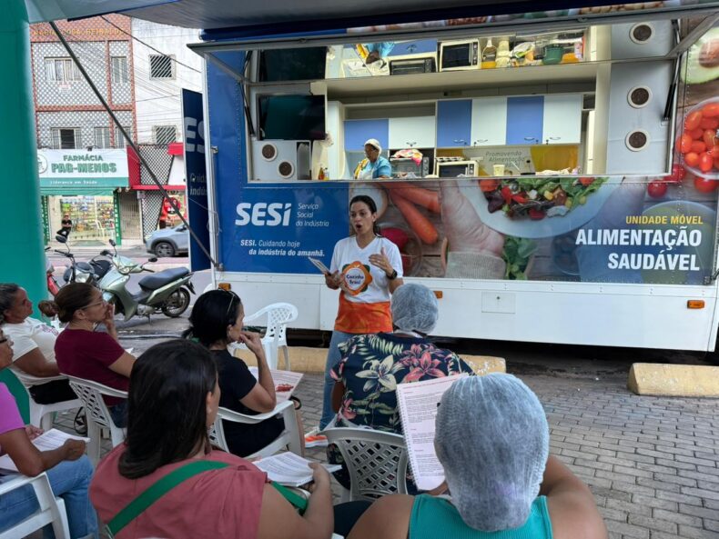 Merendeiras da educação de Picos passam por capacitação