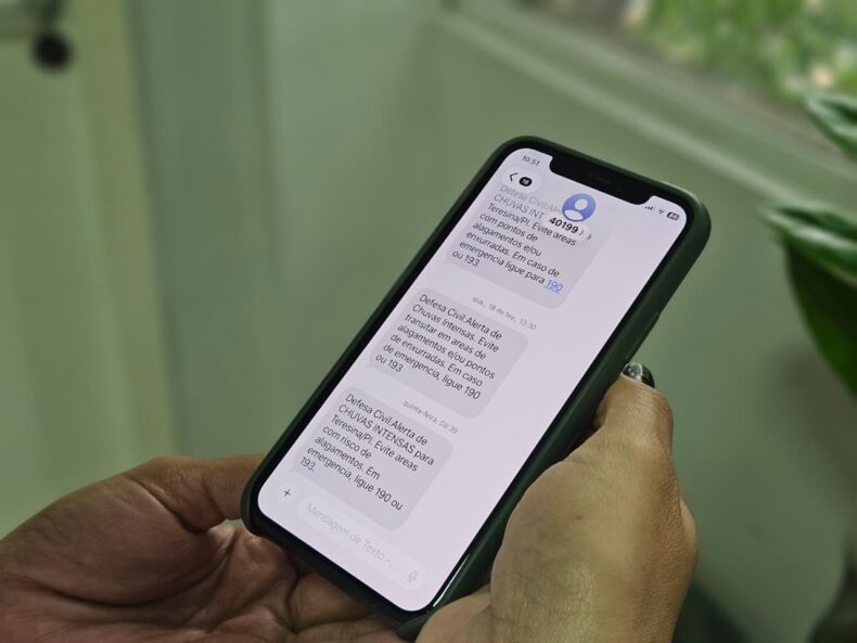 Cidadão deve se cadastrar para receber alerta da Defesa Civil