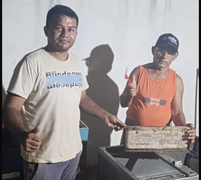 Secretaria de Agricultura acompanha apicultores e reforça apoio à produção de mel em Aroeiras do Itaim
