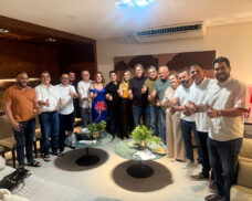 Reunião de emedebistas rompe acordo com PSD e anuncia chapa do MDB