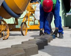 Governo inaugura fábrica de blocos na Penitenciária de Picos