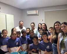 Escola Municipal São José realiza visita à Prefeitura de Aroeiras do Itaim