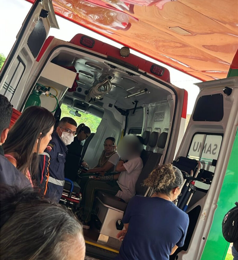 Alunos passam mal com suspeita de intoxicação em escola de Picos