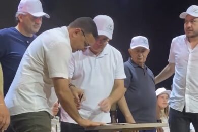 Ao lado do prefeito Marciano Macedo, governador Rafael Fonteles assina ordem de serviço para recuperação da PI-379 entre Picos e Aroeiras do Itaim