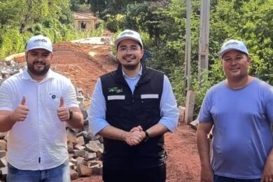 Gestão Dr. Abimael Lima amplia infraestrutura com nova obra de calçamento na Baixa Grande