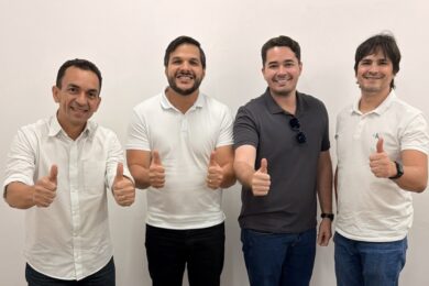 Prefeito Dr. Abimael Lima participa de agenda com Washington Bandeira e apresenta demandas para Dom Expedito Lopes