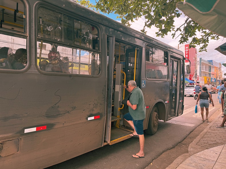 Prefeitura de Picos instaura processo contra empresa de transporte coletivo