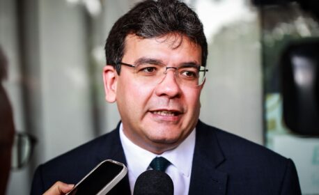 Rafael Fonteles autoriza início das obras de rodovia que liga Simões a Padre Marcos