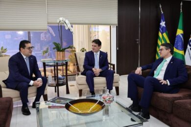 Severo discute parcerias para fortalecer transparência e gestão pública