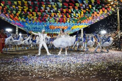 Festival de Quadrilhas emociona o público em sua primeira noite