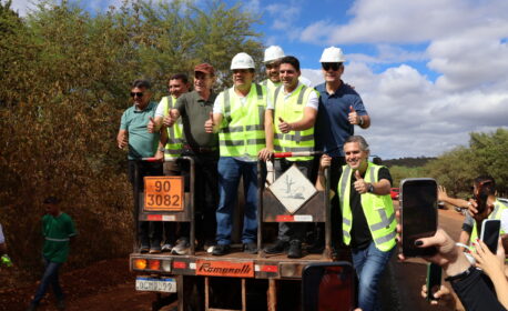 Governador Rafael Fonteles acompanha recuperação da PI-379 e anuncia nova rodovia entre Aroeiras do Itaim e Itainópolis