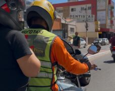 Novos coletes serão entregues a mototaxistas em Picos; fiscalização contra clandestinos começa próxima semana
