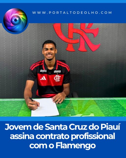 O jovem atleta Marcos Pierre, natural de Santa Cruz do Piauí, alcançou um importante marco em sua trajetória no futebol ao assinar o primeiro contrato profissional com o Clube de Regatas do Flamengo. A conquista foi anunciada pelo próprio jogador por meio das redes sociais nesta quinta-feira (16).

Revelado ainda em Santa Cruz do Piauí, Marcos Pierre iniciou sua caminhada no futebol nas categorias de base e, com muito empenho e dedicação, conquistou espaço no clube carioca. A assinatura do contrato profissional representa o reconhecimento do talento e da evolução do atleta desde sua chegada ao Rubro-Negro.

Apesar de o vínculo profissional ter sido firmado agora, a história de Marcos Pierre com o Flamengo começou em 2024, quando, aos 14 anos, assinou seu primeiro contrato com o clube para integrar as categorias de base. Desde então, o jovem passou por um processo de desenvolvimento até alcançar este novo e significativo passo na carreira.

Ao celebrar o momento, Marcos Pierre agradeceu a Deus, à família, à sua equipe e a todas as pessoas que acreditaram em seu potencial desde o início da caminhada.

“Contrato profissional assinado. Hoje dou um passo muito importante na minha carreira. Realizo o sonho de assinar meu primeiro contrato profissional com o Flamengo. Sou muito grato a Deus, à minha família, à AIS Football Agency e a todos que acreditaram em mim desde o começo. Isso é só o início. Vou seguir trabalhando com humildade, dedicação e honrando essa camisa todos os dias. ‘Ainda que a minha mente e o meu corpo enfraqueçam, Deus é a minha força, Ele é tudo o que sempre preciso.’ (Salmo 73:26)”, escreveu o atleta.

A assinatura do contrato profissional consolida mais uma etapa na promissora carreira de Marcos Pierre e reforça o potencial dos jovens talentos do futebol piauiense, que seguem conquistando espaço em grandes clubes do cenário nacional.

Siga: @portaltodeolho 
Acesse: www.portaltodeolho.com