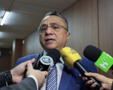 PT confirma chapa majoritária e fecha segunda suplência de Júlio César ao Senado