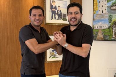 Líder João Guilherme anuncia apoio ao deputado federal Jadyel Alencar em Santana do Piauí