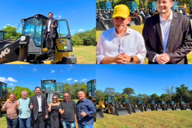 Prefeito Dr. Abimael Lima recebe pá carregadeira para fortalecer infraestrutura rural de Dom Expedito Lopes