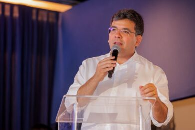 Rafael Fonteles lidera pesquisa Amostragem com 73,84% dos votos válidos