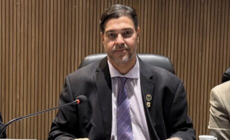 Presidente da Câmara de Picos destaca retorno das sessões e reforça compromisso com os trabalhos legislativos durante o período eleitoral